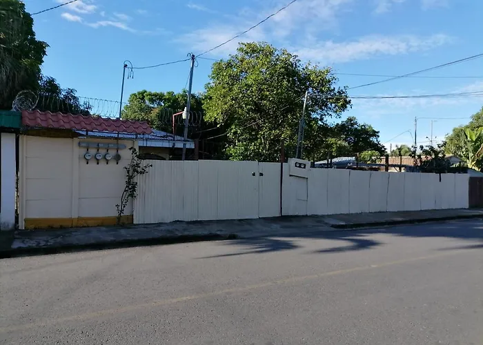 Gabriela, Casa Tucan